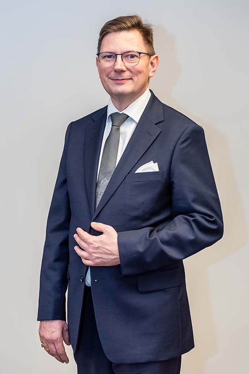 Sekretarz Generalny- dr n. med. Jacek Kotuła